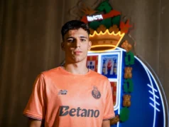 Gabri Veiga posa con los colores del FC Oporto
